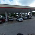Report of people with guns at Speedway gas station