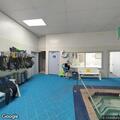 Woman experiences breathing difficulty and dizziness at dive center