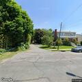 Loose aggressive dog reported on White St