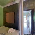 Shoplifting suspect leaves grocery store with bag