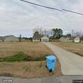 Man aged 43 with breathing problems in Richlands