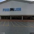 Driver leaves scene after crash at Food Lion