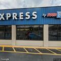 Wreck blocks right lane near Food City Express