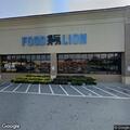 Man with knife outside vape shop causes disturbance