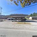 Man, 41, has stomach pain at Country Mart