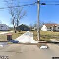 Loose dog roaming neighborhood on Lincoln Avenue