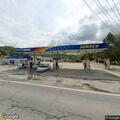 Fight and property damage at Wayne gas station