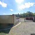 Driver arranges tow at King George Mini Storage