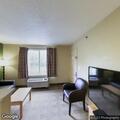 Person reported with trouble breathing in hotel room