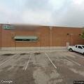 Man tries to start fight outside auto parts store