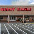 Minor crash in Giant Eagle parking lot
