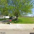 Person with chest pain near West 11th Street in Warren