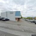 Pregnant woman with abdominal pain at laundromat
