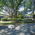 Person with knee pain near North Catherine Ave in La Grange Park