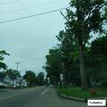 Erratic gray SUV reported on US-12 near Quincy