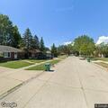 Neighbor’s dog bites caller’s dog on Collinson Avenue