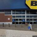 Driver stuck in SUV seatbelt at Best Buy lot