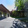 Person experiencing chest pain at residence in Lake Oswego