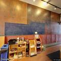 Man steals ice cream from Ballard shop