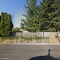 Man acting erratically outside house in Sumner