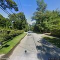 Car crashes into tree at Floyd Street and Jackson
