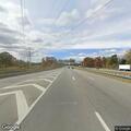 Minivan off road on I-295 near Exit 67B