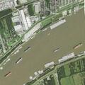 Man on tug boat shows signs of heart attack on river
