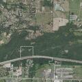89-year-old woman falls and is injured on highway
