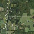 Caller reports unknown tracking alert on phone