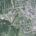 Children left alone in van outside shopping plaza