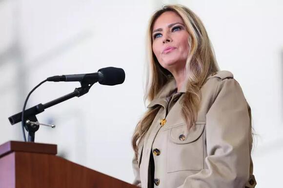 Political strategist Chris Jackson calls out the White House for giving Melania Trump credit for Russia's ceasefire which was pushed by Pope Leo