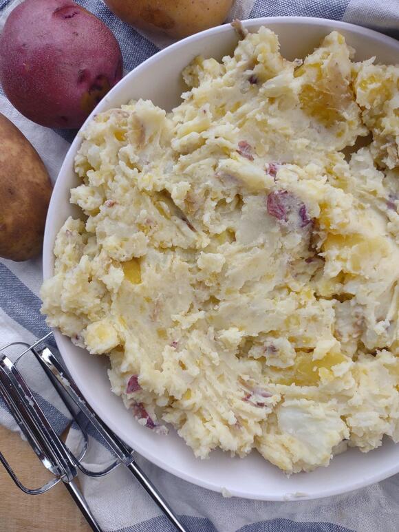 Can You Mix Potatoes for Thanksgiving Mashed Potatoes? Here's How ...