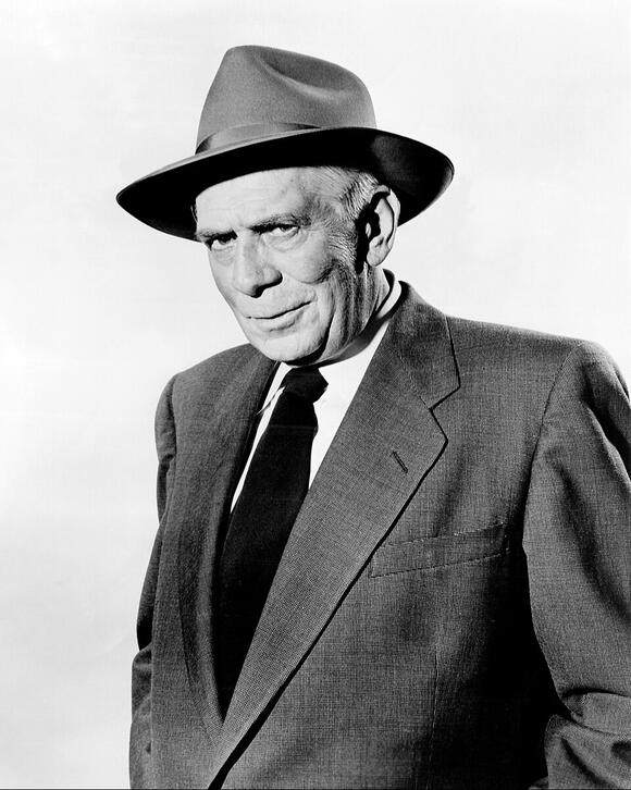 The Tragic Death of 'Perry Mason' Actor Ray Collins: 6 Decades Later ...