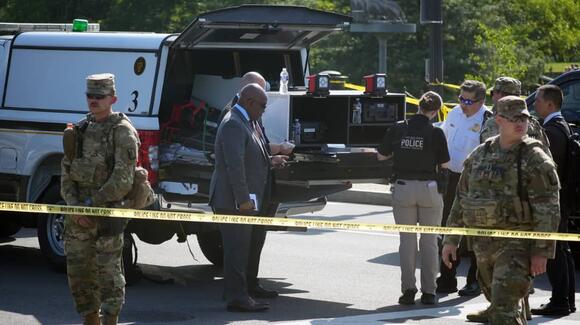 Secret Service Shot Armed Man Near White House Who Allegedly Fired at ...