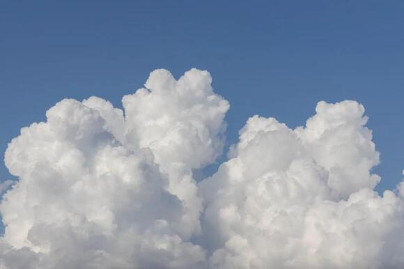 A Single Cloud Can Weigh Over a Million Pounds – Here's How - NewsBreak