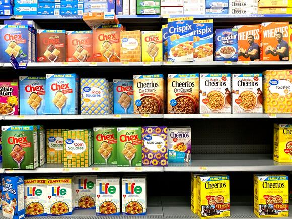 Froot Loops Sold in America Contain Dyes That Are Banned Just Across ...