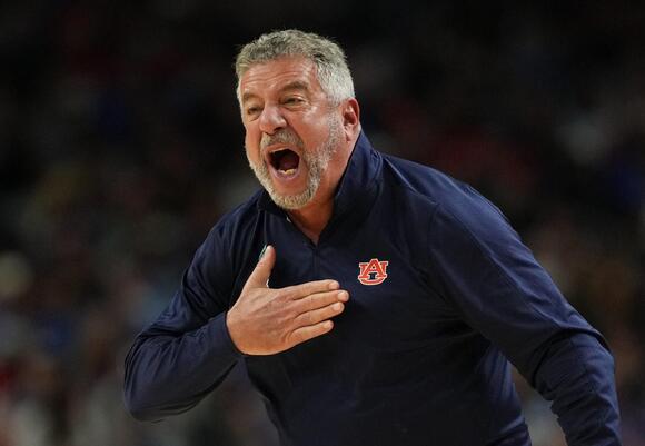 Bruce Pearl Calls Out Dream And Valkyries Players Over National Anthem Controversy