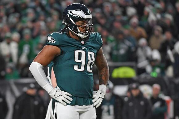 Disrespectful, Disgusting Stuff' — Super Bowl Champion Rips Jalen Carter  After Eagles Star Gets Ejected vs. Cowboys - NewsBreak
