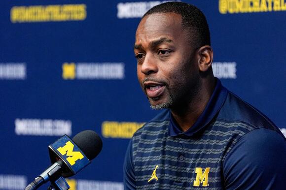 Michigan Basketball: Wolverines Center Injured in Europe While 2 Others ...