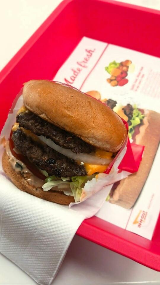 5 Fast Food Chains That Actually Make Everything From Scratch - NewsBreak