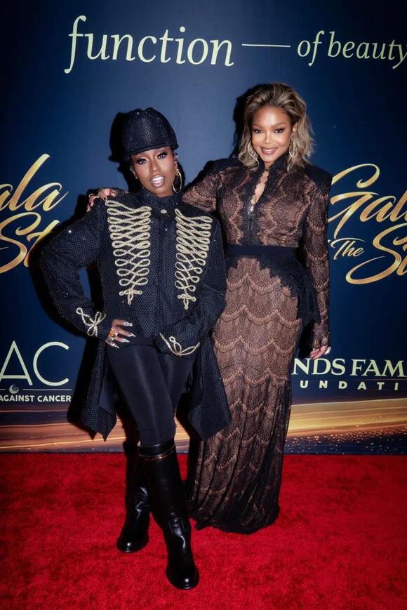 Legend To Legend: Janet Jackson Presents Missy Elliott With Icon Award ...