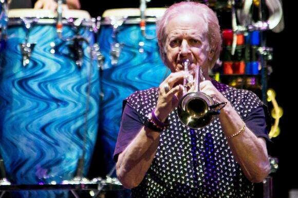 Chicago Extends Its 2026 Tour Run to November - NewsBreak