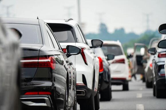 AAA Lists Best & Worst Times to Drive Over Memorial Day Weekend - NewsBreak