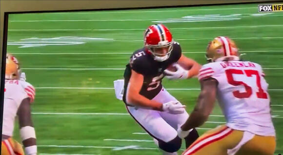 Drake London Was Brutally Punched In The Head by 49ers Defender In ...