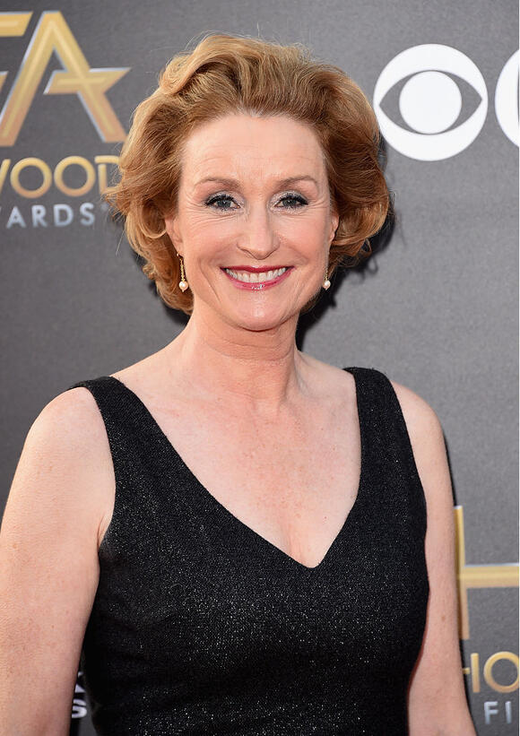 Actress Lisa Banes dies from injuries after being hit by scooter on