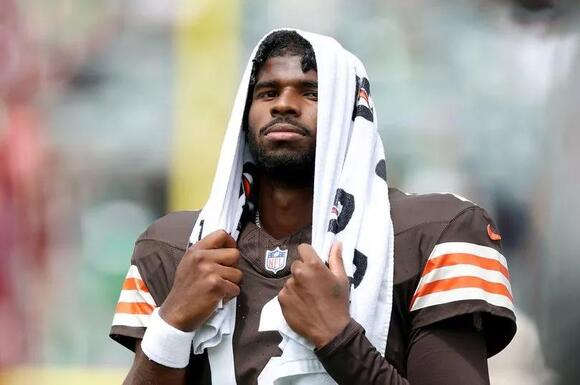 Browns slammed for Shedeur Sanders treatment as NFL fans spot in-game  change - NewsBreak