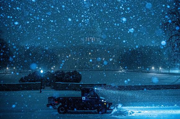 30 people dead from effects of winter storm as more freezing cold ...