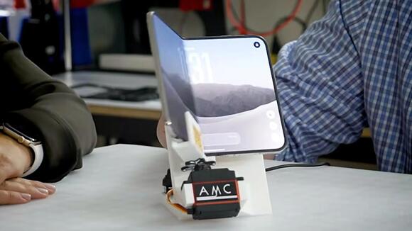 After 32,000 folds, iPhone Duo's hinge serves up a big surprise