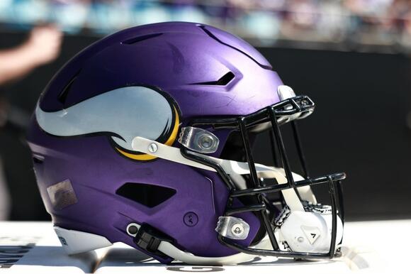One Minnesota City Makes Top 15 Of Best Football Cities - NewsBreak