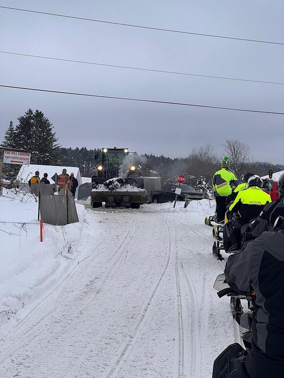 New York State's 500 Foot Snowmobile Law Is In Place - NewsBreak